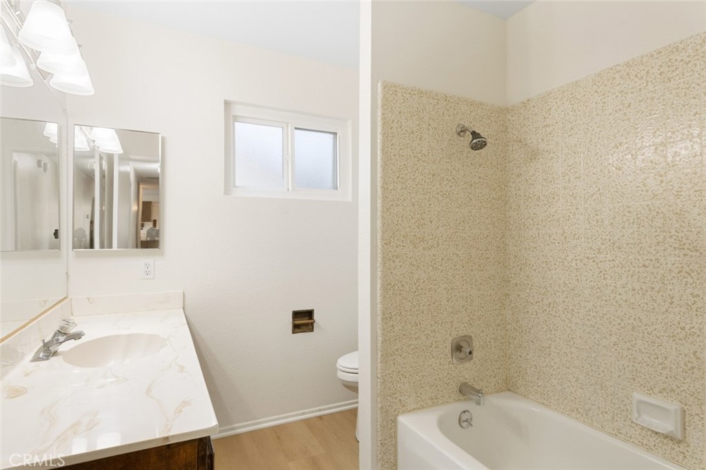 13689 Sarah Street Property Photo 18