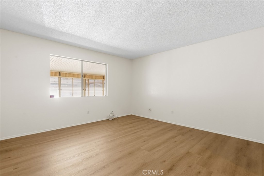 13689 Sarah Street Property Photo 25