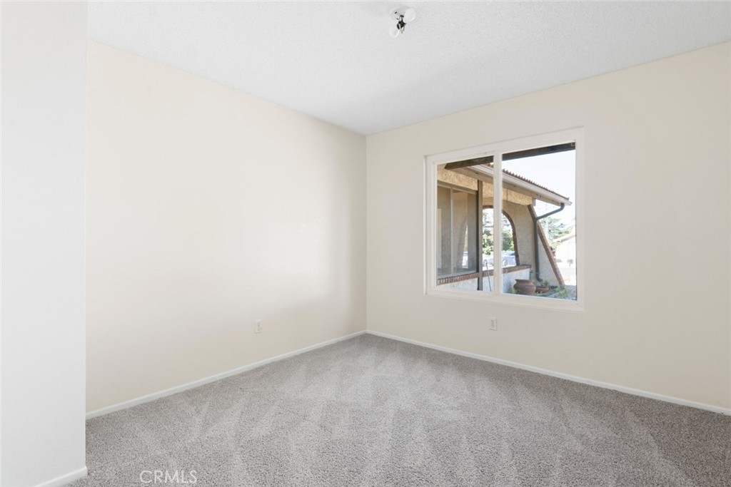 13689 Sarah Street Property Photo 28