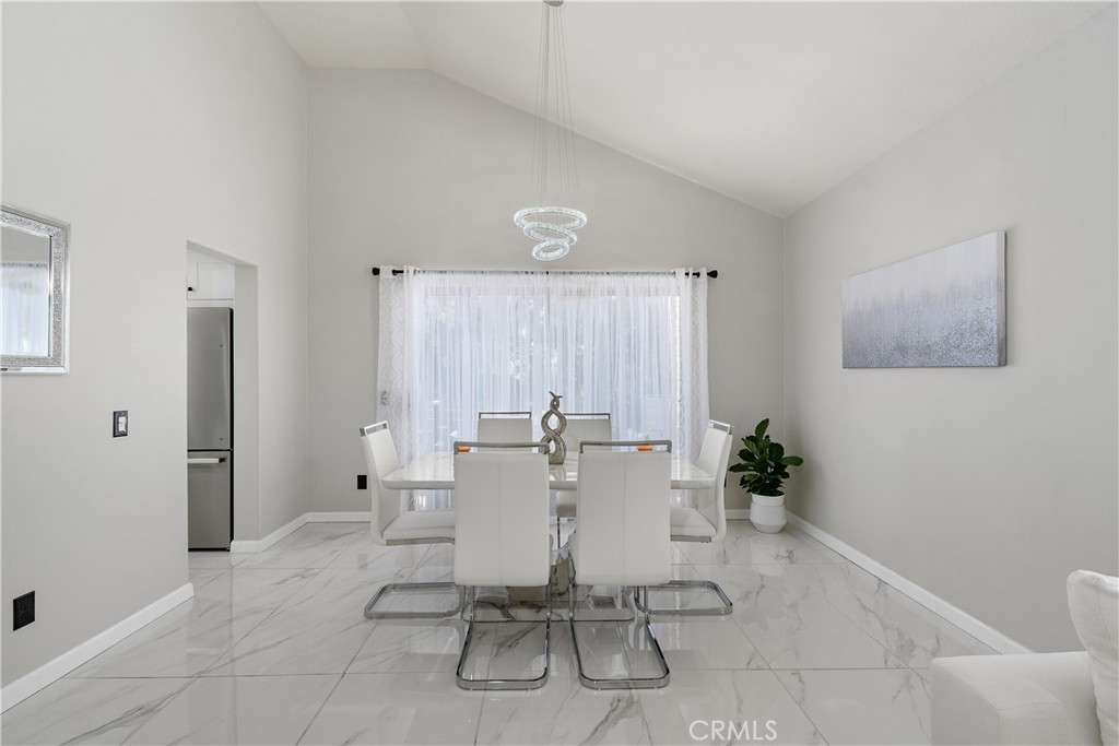 29253 Greenbrier Place Property Photo 6