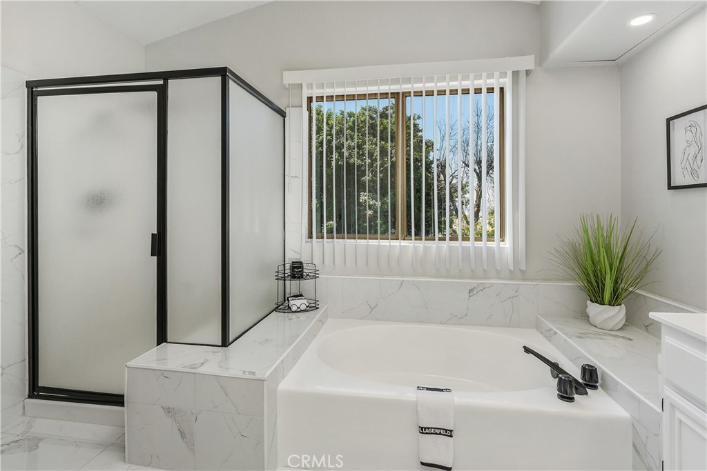29253 Greenbrier Place Property Photo 26