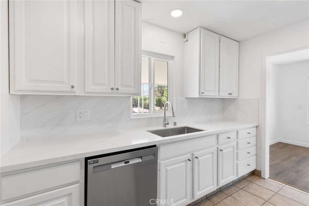 38192 Rock Circle Property Photo 14