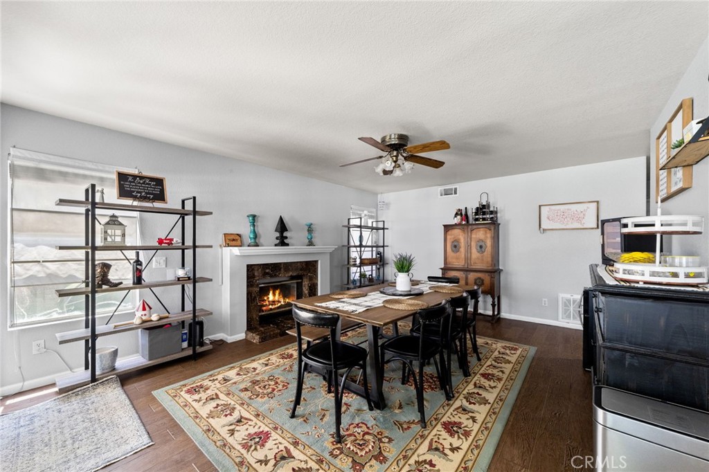 9244 Loquat Property Photo 8