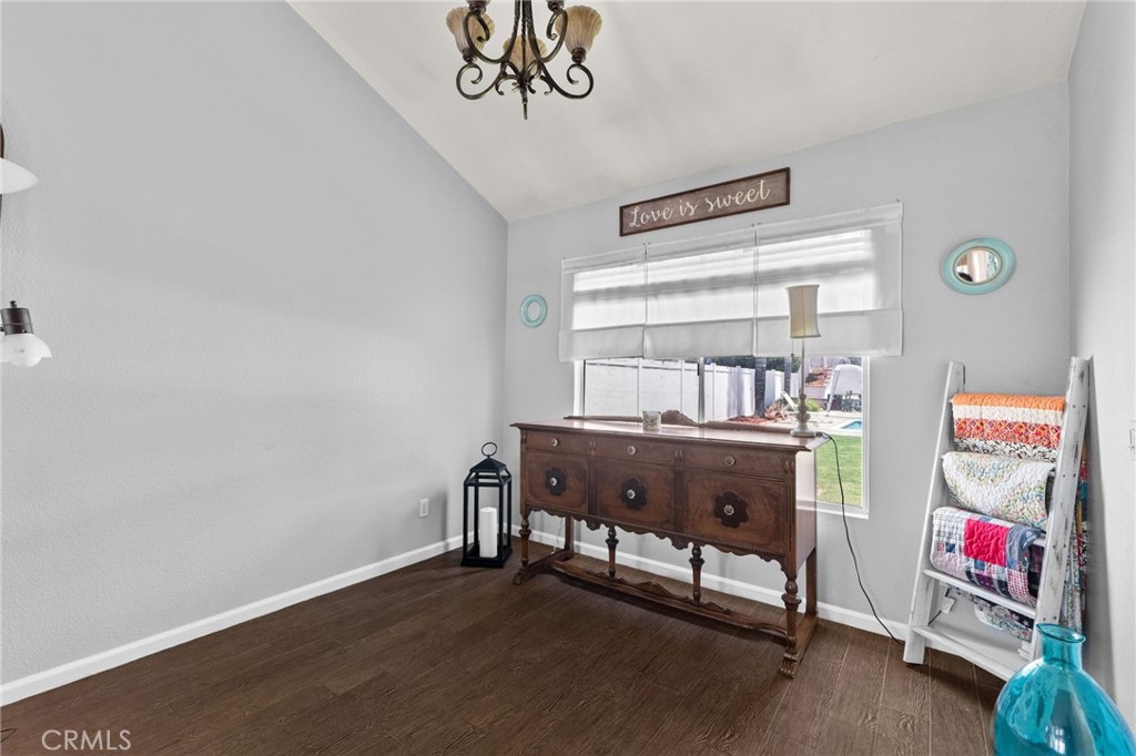 9244 Loquat Property Photo 12