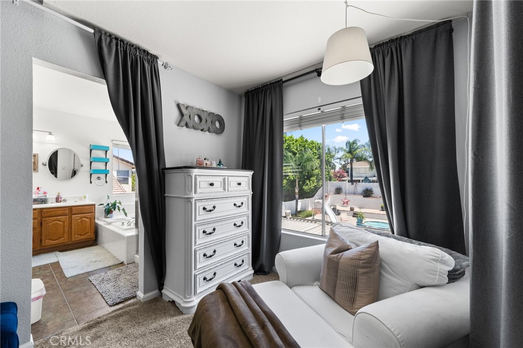 9244 Loquat Property Photo 18