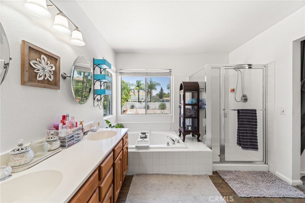 9244 Loquat Property Photo 19
