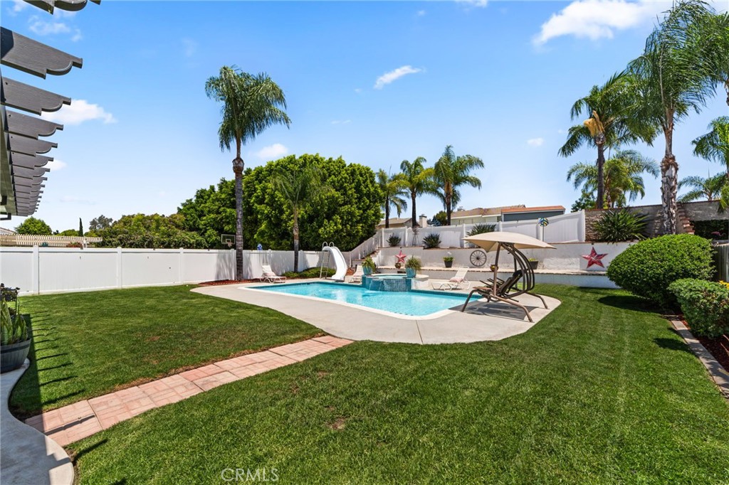9244 Loquat Property Photo 26