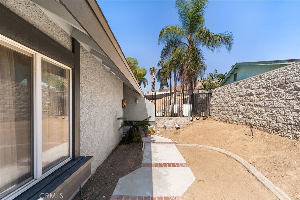 8433 Tamarind Property Photo 5