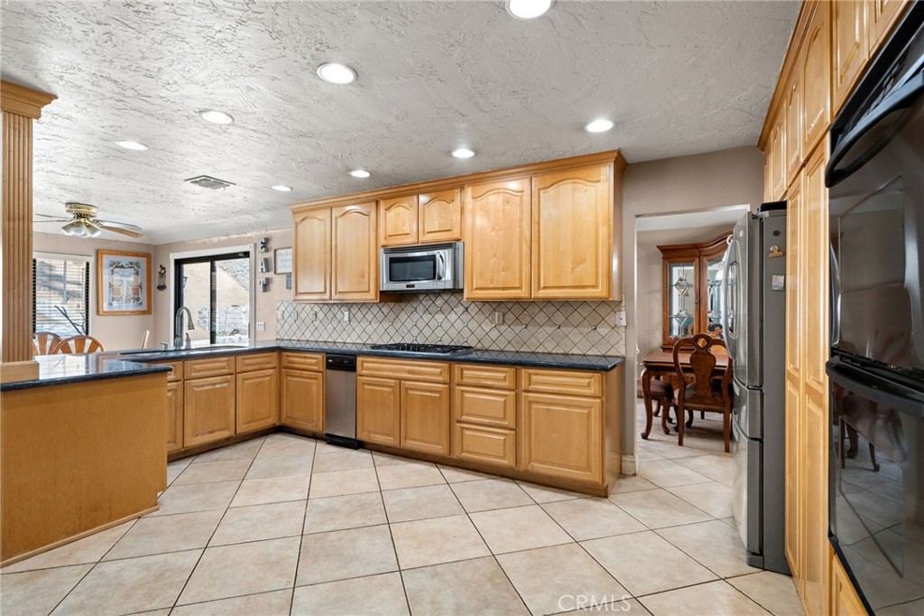 8433 Tamarind Property Photo 10
