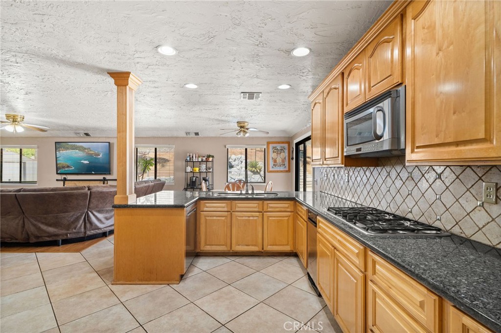 8433 Tamarind Property Photo 11