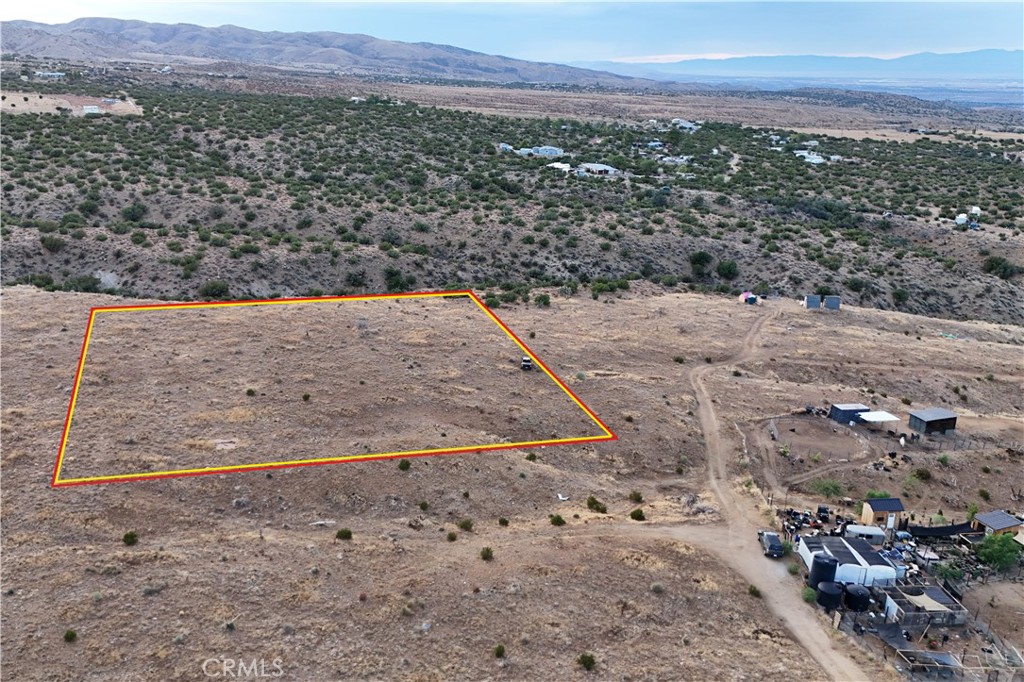 113 E 113th St E/ Juniper Mesa Rd S Property Photo 9