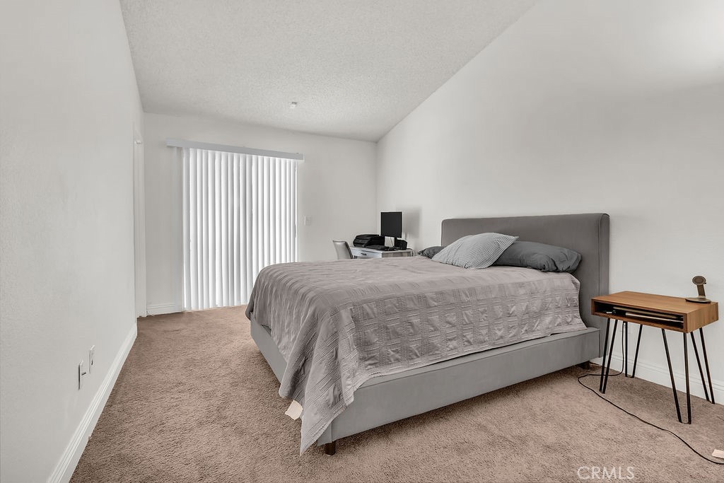 910 S Larch Property Photo 20