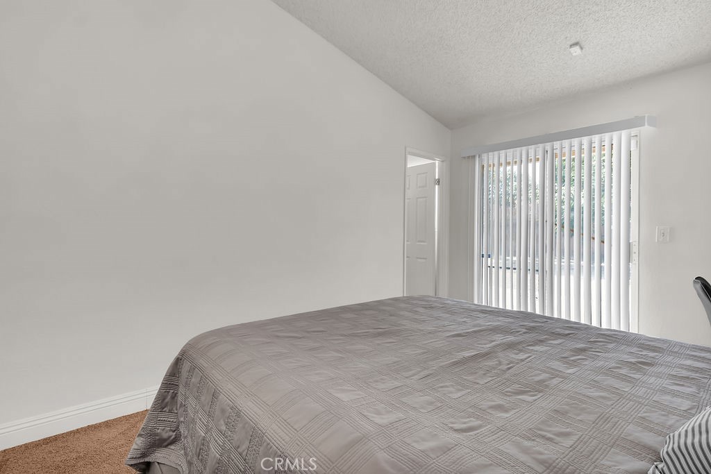 910 S Larch Property Photo 22