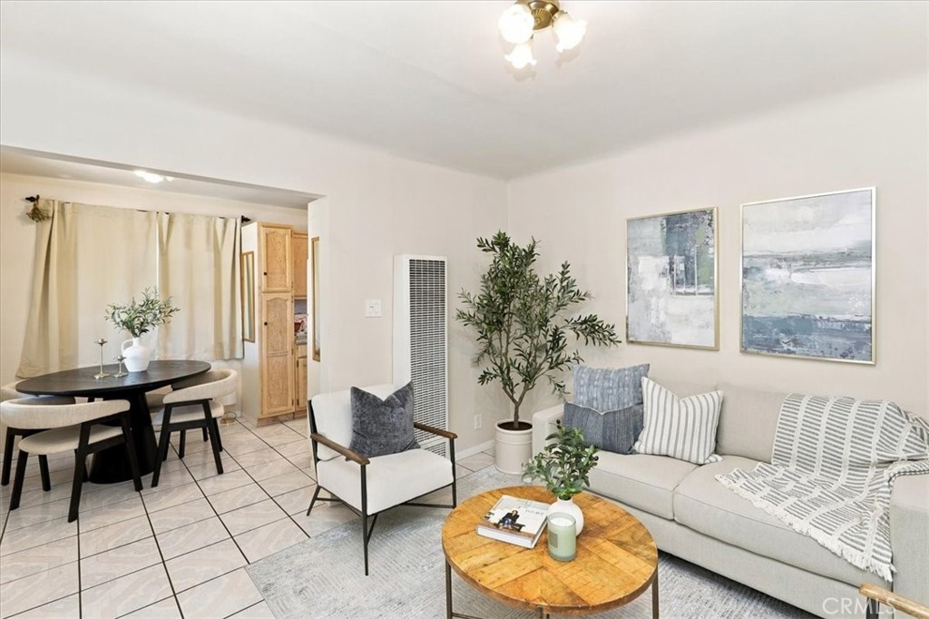 1315 Field Avenue Property Photo 14