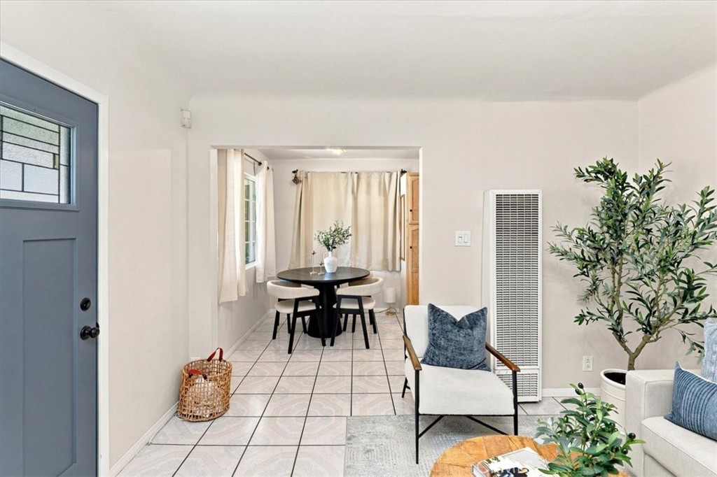 1315 Field Avenue Property Photo 15