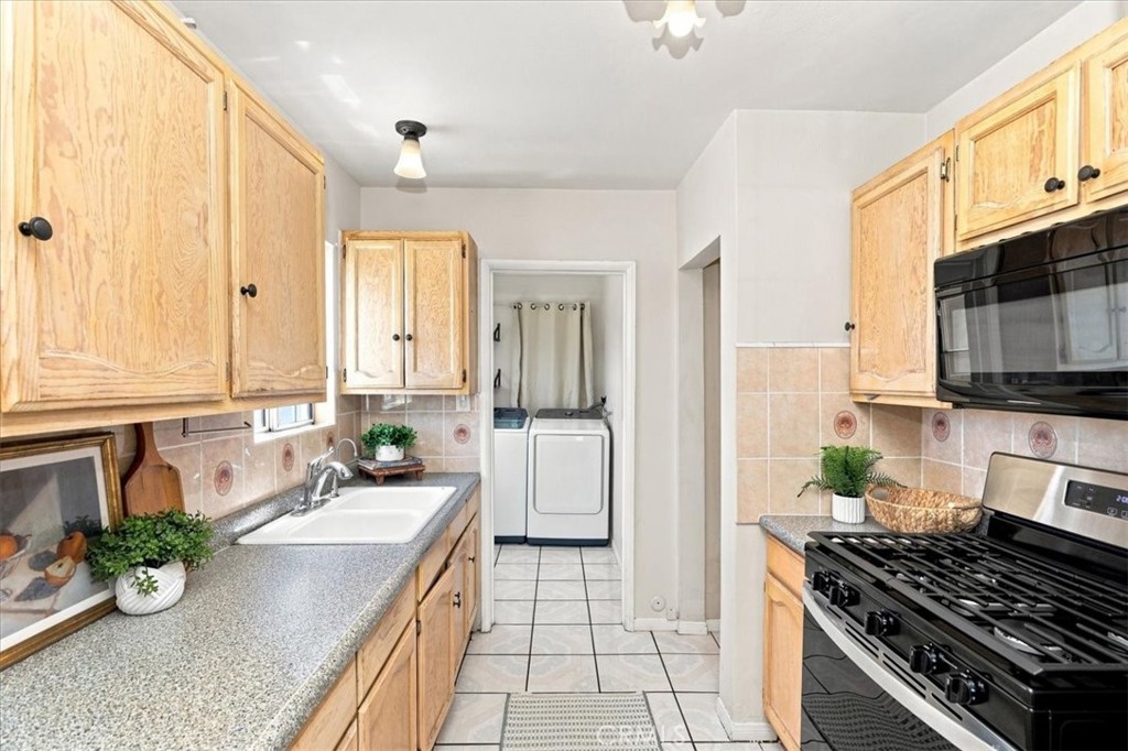 1315 Field Avenue Property Photo 19