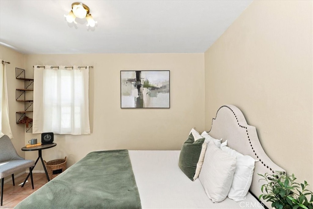1315 Field Avenue Property Photo 22