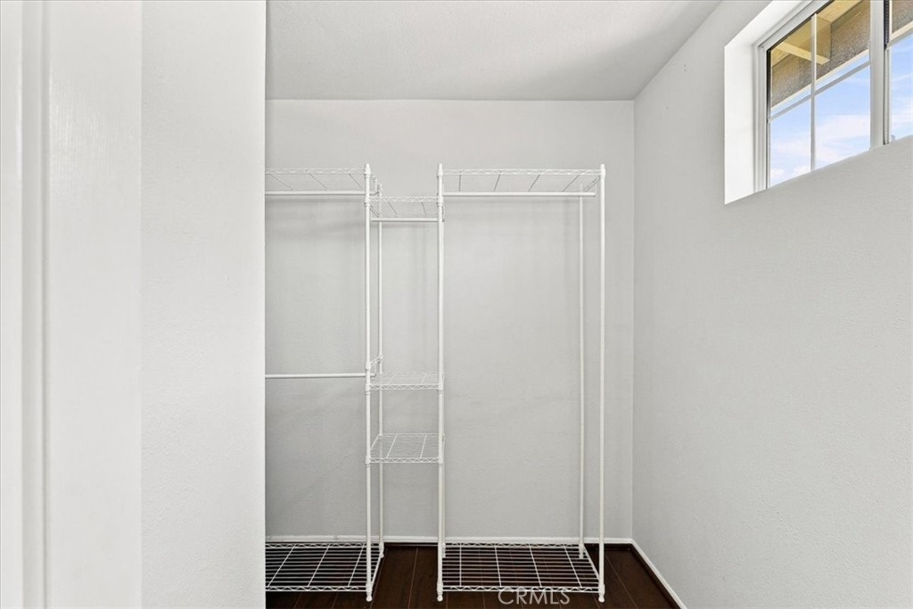 1315 Field Avenue Property Photo 27