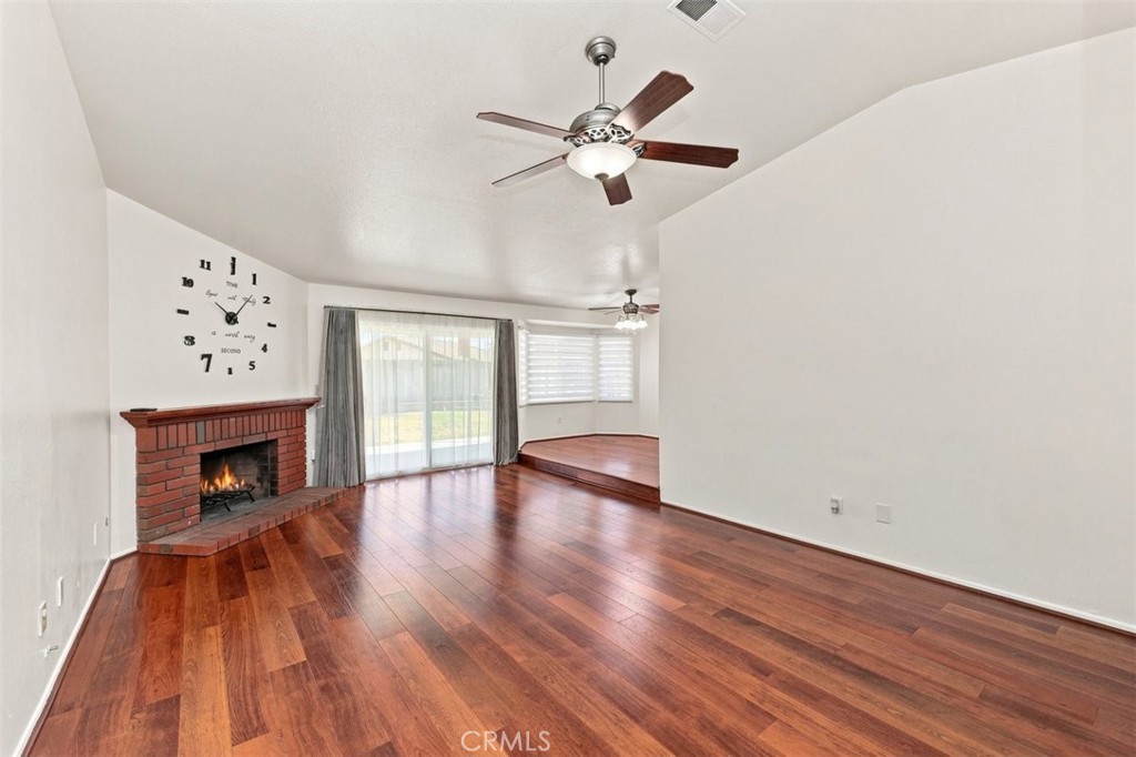 5205 Humbolt Property Photo 3