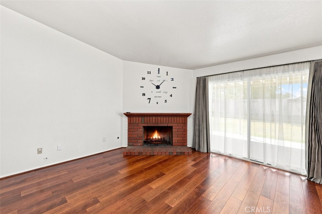 5205 Humbolt Property Photo 5