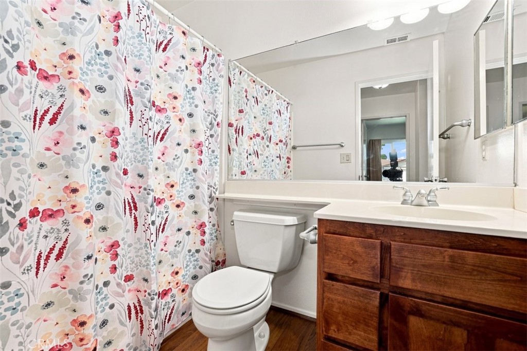 5205 Humbolt Property Photo 16