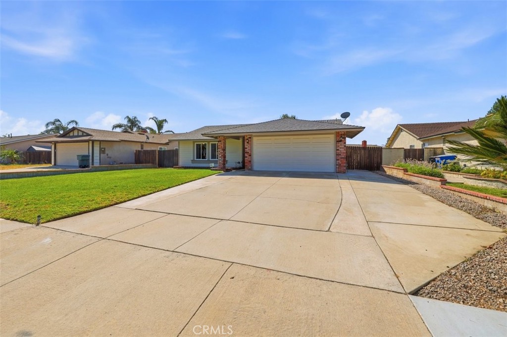 5205 Humbolt Property Photo 28
