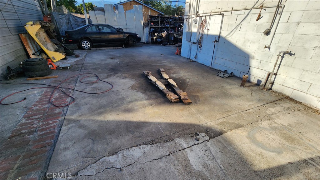 25748 Base Line Property Photo 7
