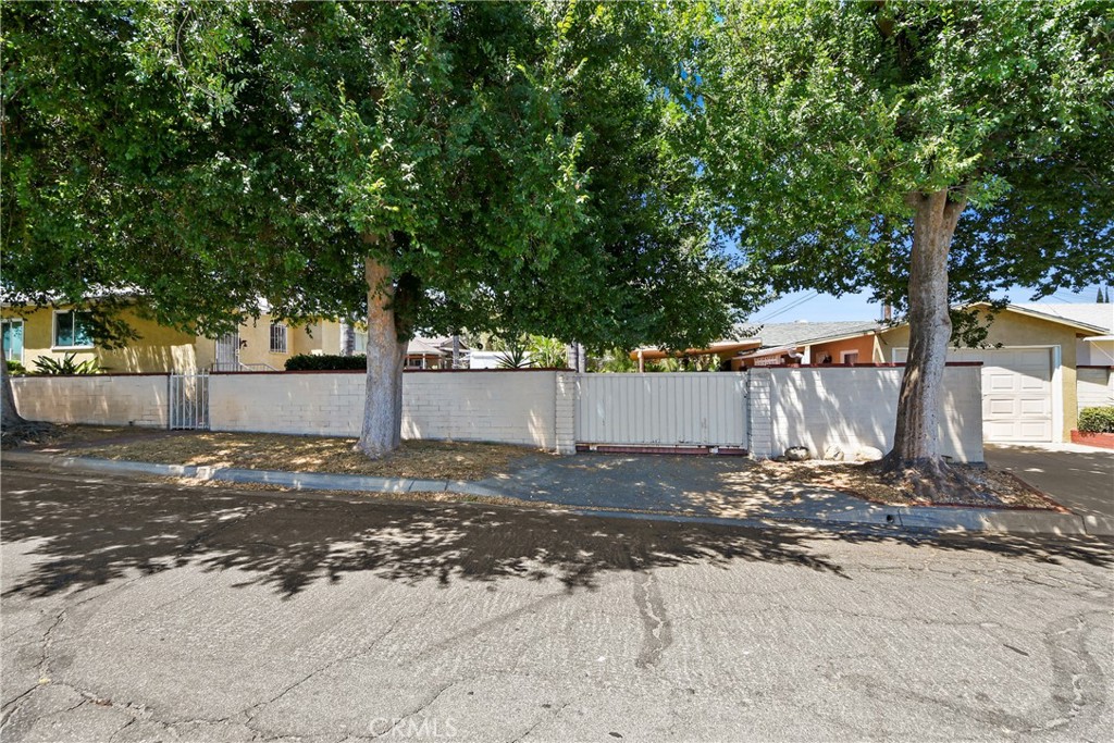 897 S K Property Photo 4