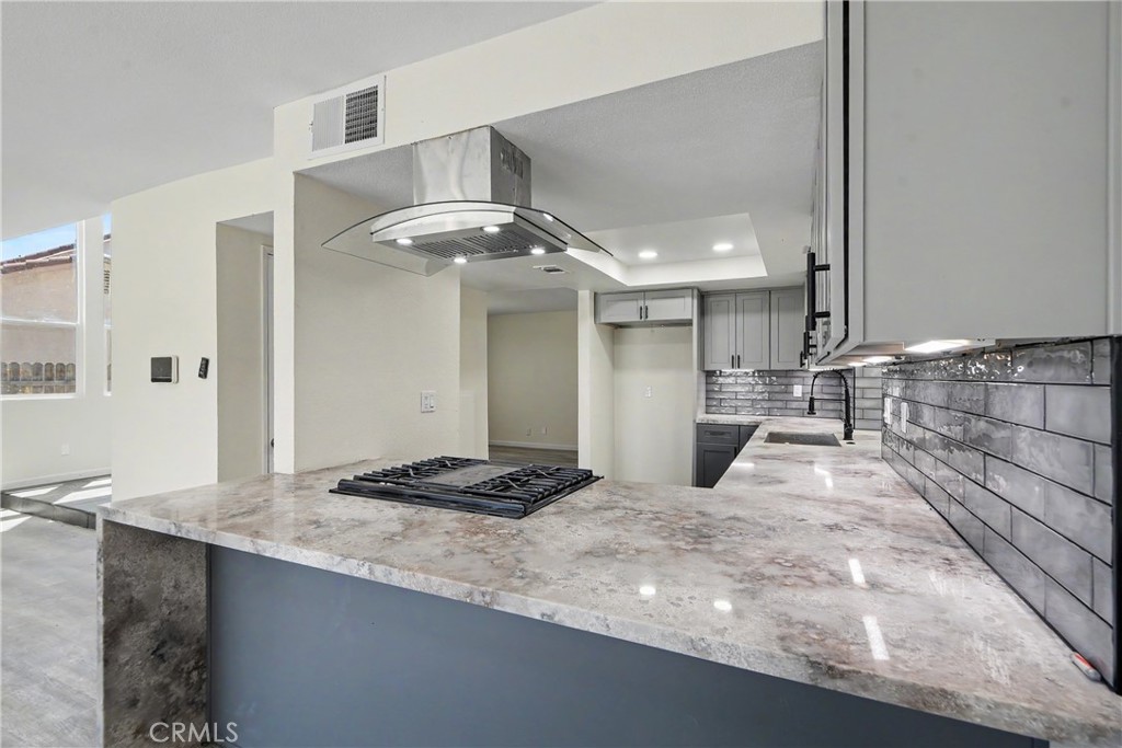 11820 Bayless Property Photo 4