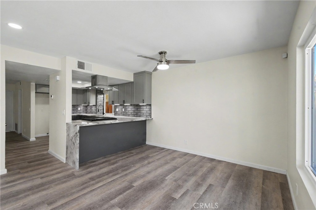 11820 Bayless Property Photo 5