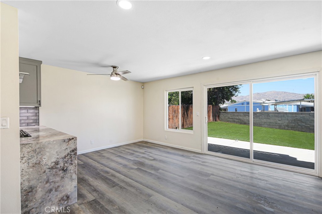 11820 Bayless Property Photo 9