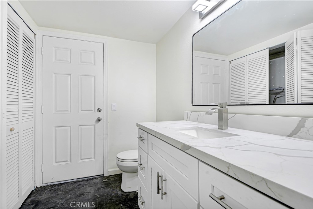 11820 Bayless Property Photo 12