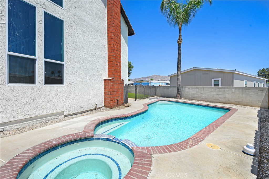 11820 Bayless Property Photo 26