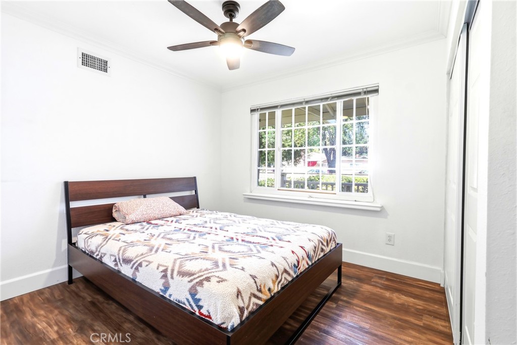 1714 N Corona Property Photo 8