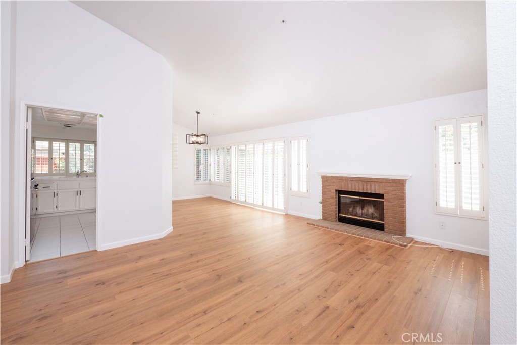 5824 Thornhill Drive Property Photo 6