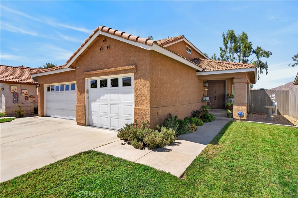 23639 Airosa Property Photo 3