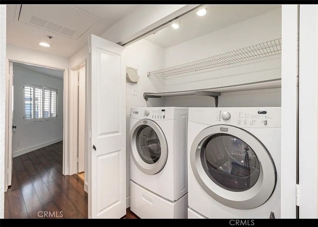 430 Lake Street Property Photo 9