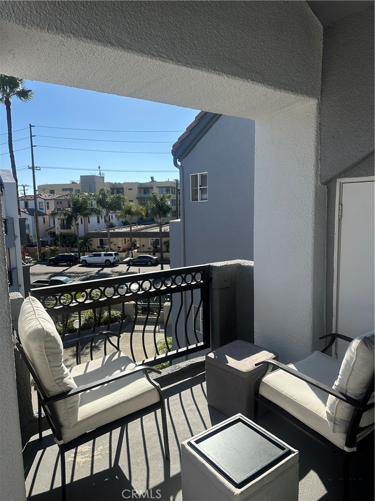 430 Lake Street Property Photo 11