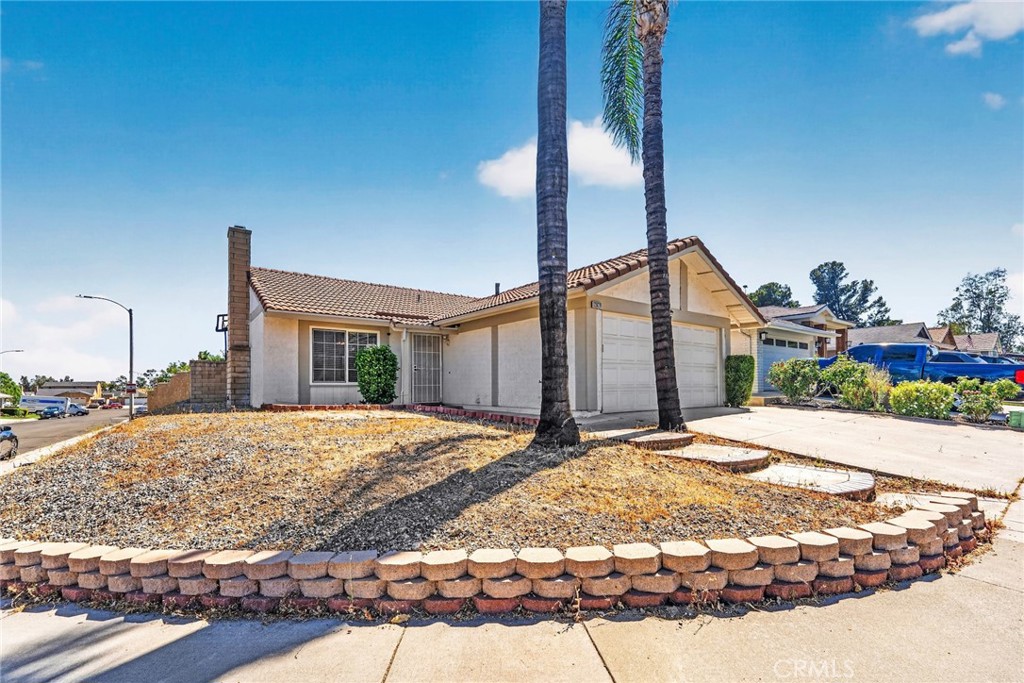12629 Aster Court Property Photo 2