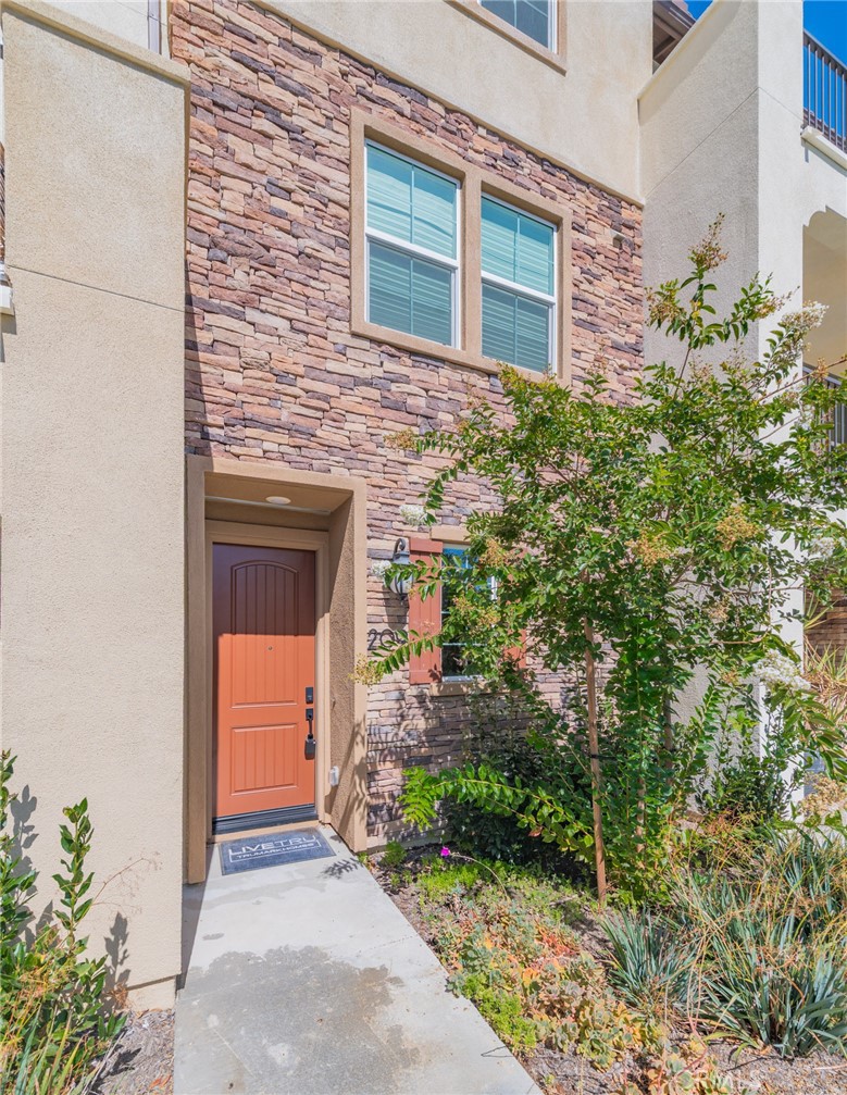 209 Niebla Lane Property Photo 2