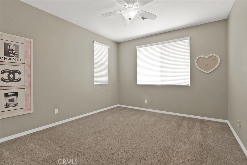 5052 Glenwood Property Photo 23