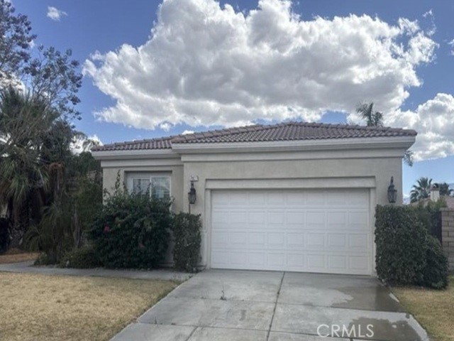 79927 Viento Drive Property Photo 1