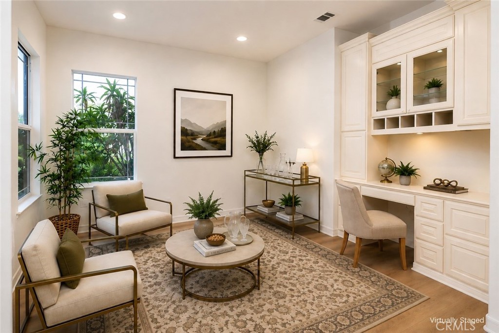 18493 Oak Park Drive Property Photo 8