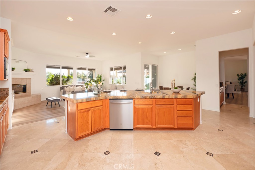 18493 Oak Park Drive Property Photo 12