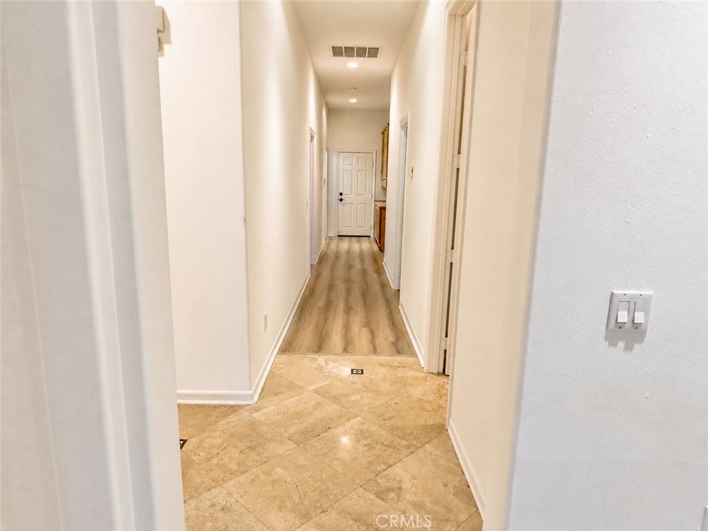 18493 Oak Park Drive Property Photo 29