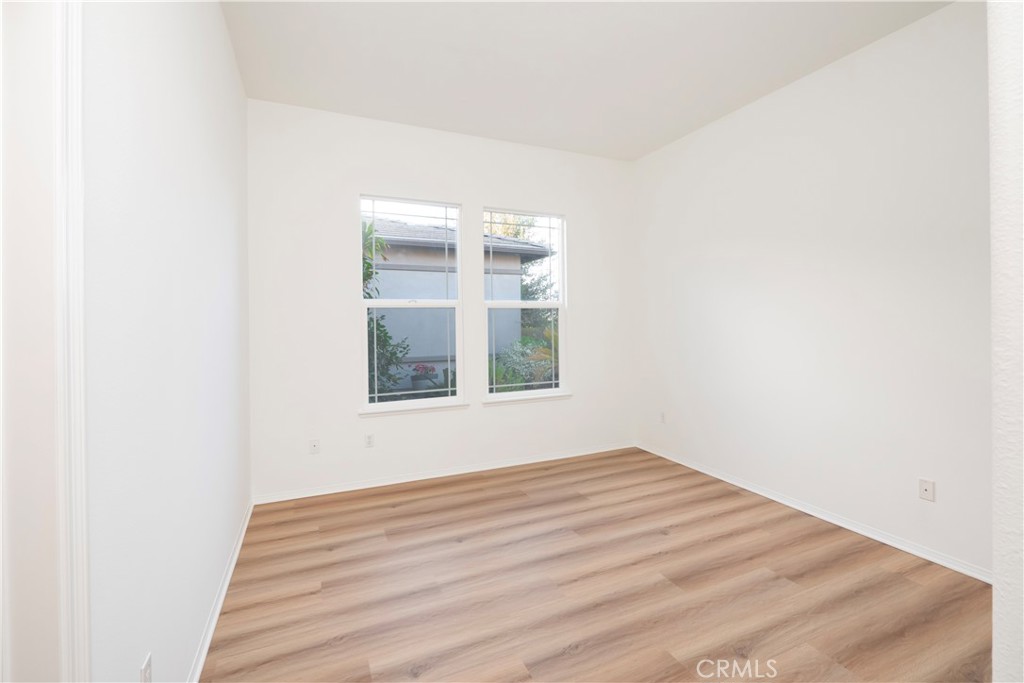 18493 Oak Park Drive Property Photo 37
