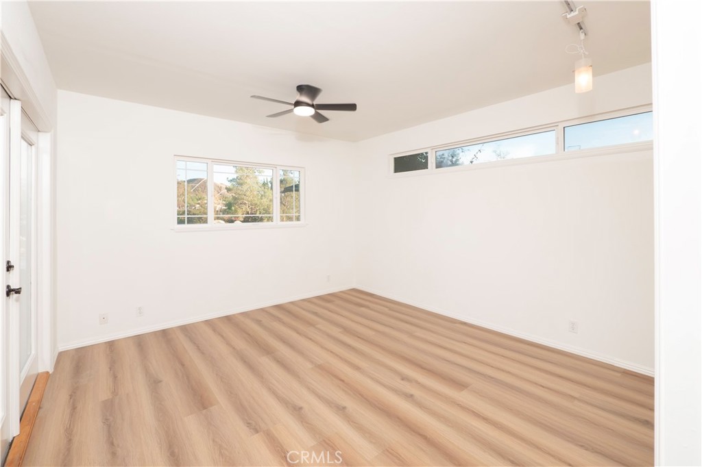 18493 Oak Park Drive Property Photo 43