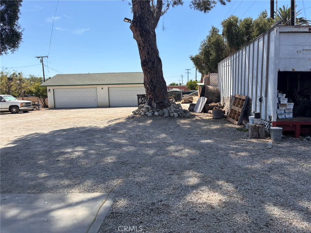 15395 Foothill Property Photo 31