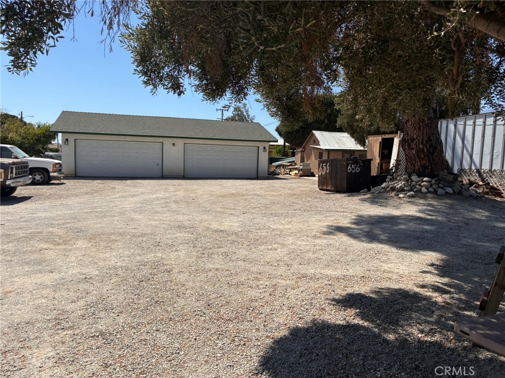 15395 Foothill Property Photo 36
