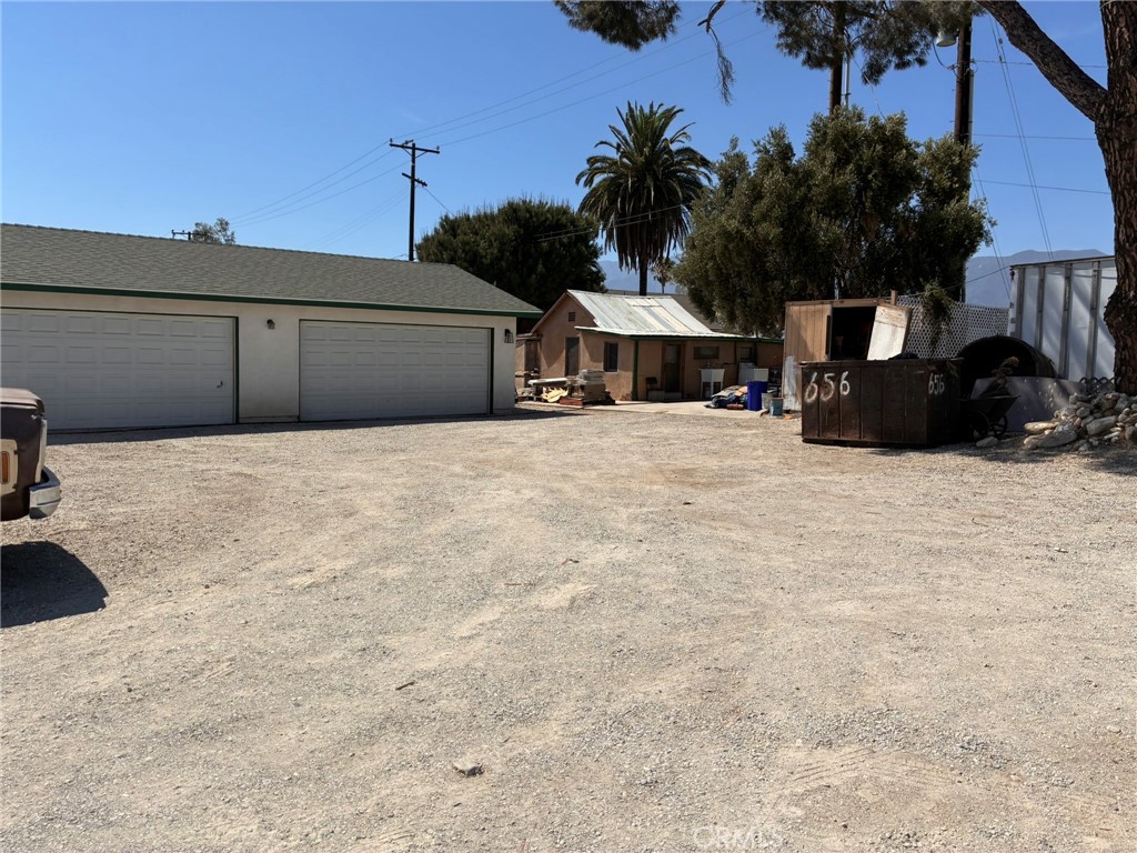 15395 Foothill Property Photo 37